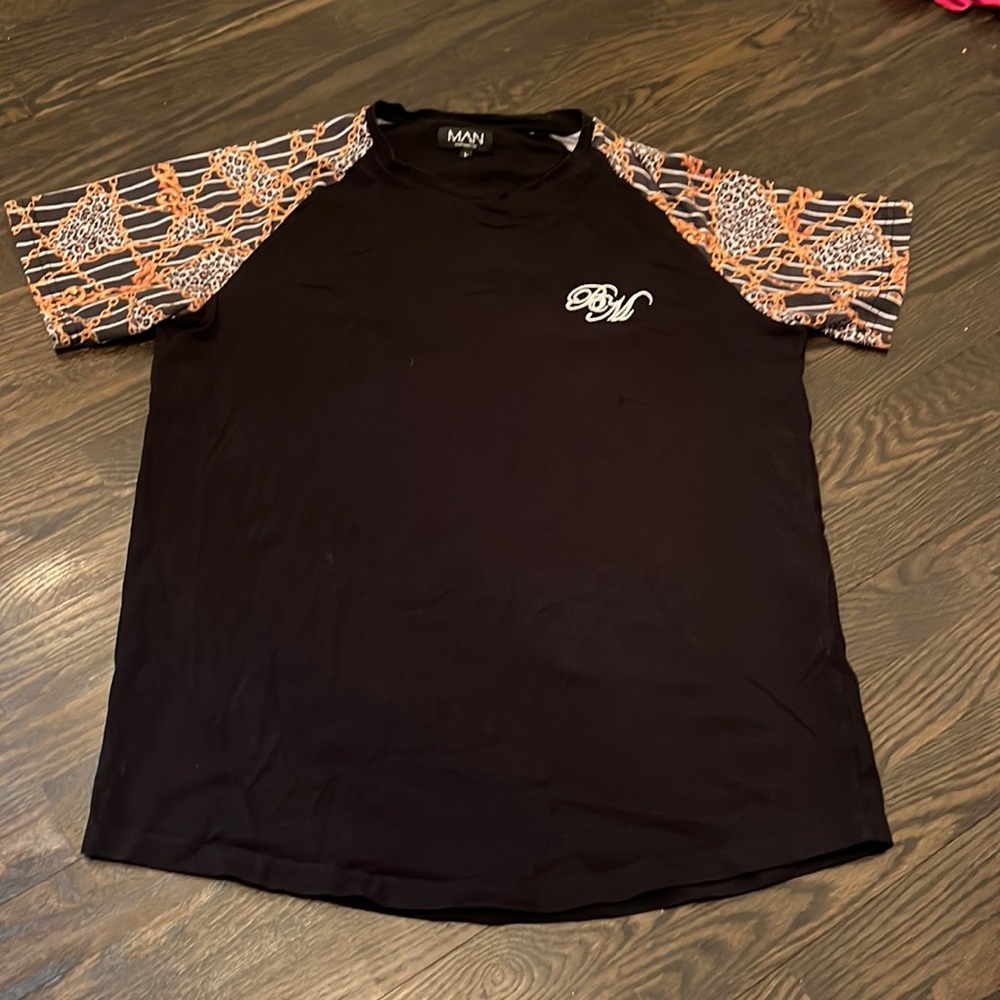 BoohooMAN TEE LEOPARD CHAIN SLEEVES